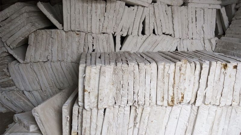 卫生间防水施工流程解析：从基层处理到验收标准